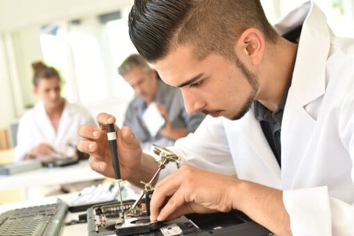 How to Choose the Right Technical College