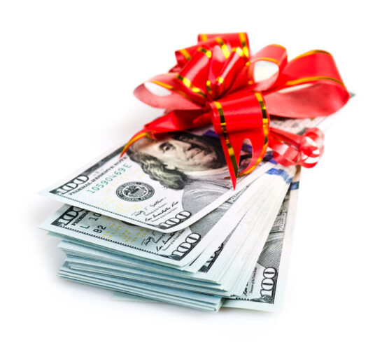Students Win Bonus Scholarships and Increase Their Award Winnings!